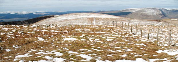 Heading for West Knowe from the top of Loch Fell.