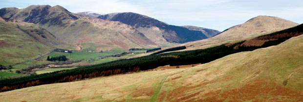 Looking north up Moffatdale to the Moffat hils and Bodesbeck while descending from Crofthead.