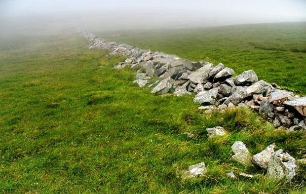 Poor visibility on Moll's Cleuch Dod.