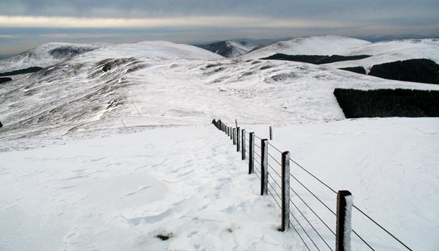 Looking back from Ettrick Pen towards Hopetoun Craig, Wind Fell, Loch Fell, Capel Fell and Crofthead.