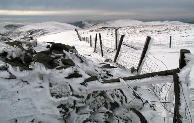 View from the cairn on the top of Ettrick Pen back towards Wind Fell and Capel Fell.