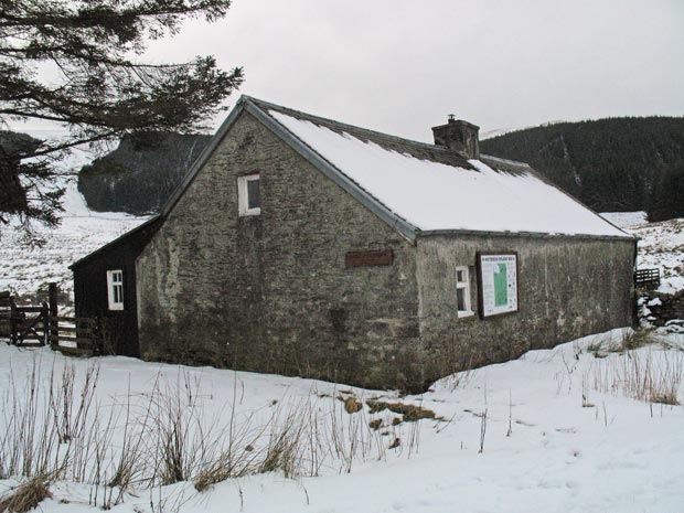 The bothy at Over Phawhope - outside view.