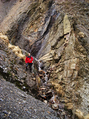 Coming down the scree slope towards Hartfell Spa.