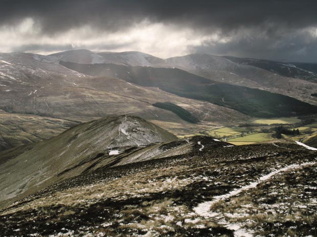 View back down the ascent route onto Sadle Yoke with the Ettrick hills beyond Moffat Dale.