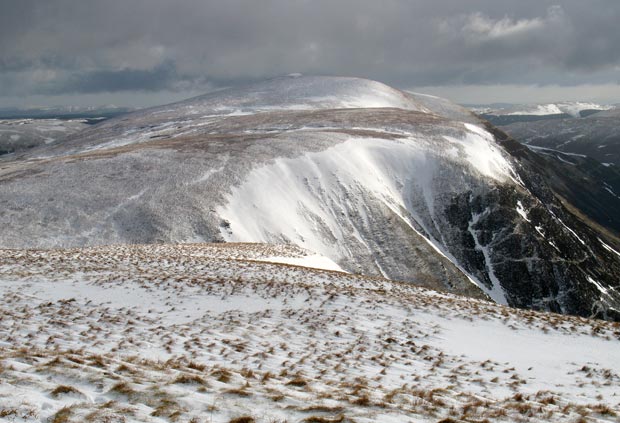 View of Redgill Craigs and Saddle Yoke from Hartfell Rig.