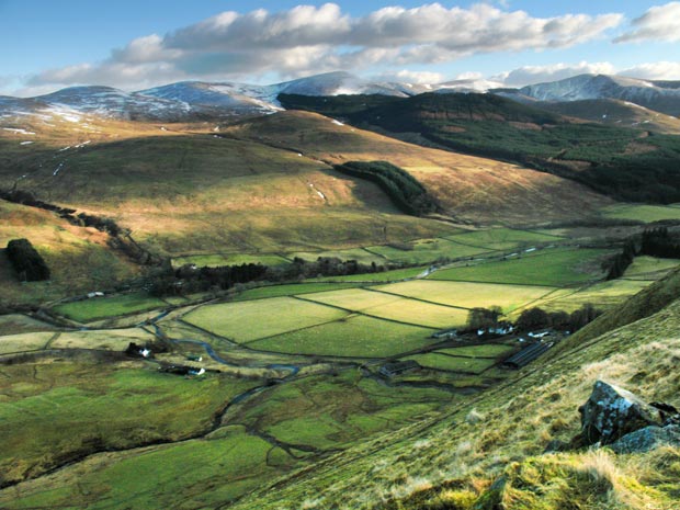 View down to Capplegill as we descend from Black Craig.