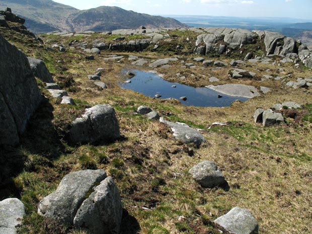 Boulders around a lochan near Craiglee