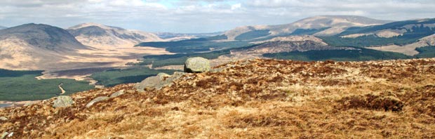 Looking north from the southern end of Cairngarroch to the Dungeon Hills and the Rhinns of Kells