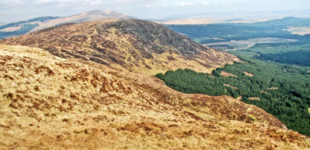 View back to Gairngarroch from Cairnbaber with the Rhinns of Kells beyond