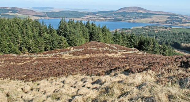 Route off Darnaw with Clatteringshaws and Cairnsmore of Dee beyond
