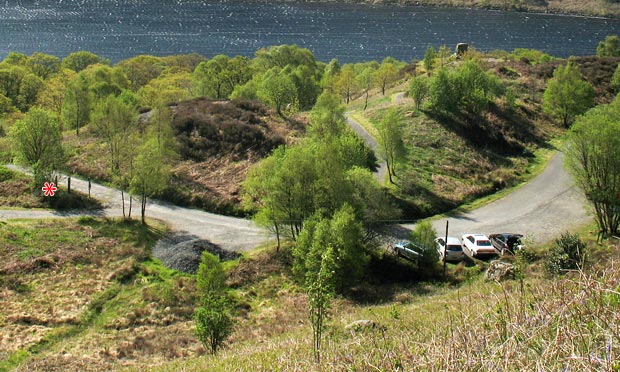 Where to park beside Bruce's Stone and how to start onto Eschoncan Fell