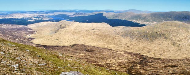 View of the north end of the Dungeon Hills and of the Rhinns of Kells from the top of the Merrick