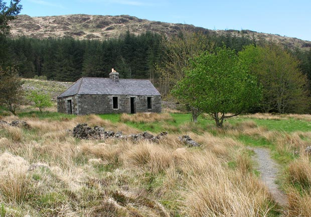 Culsharg bothy from the east.