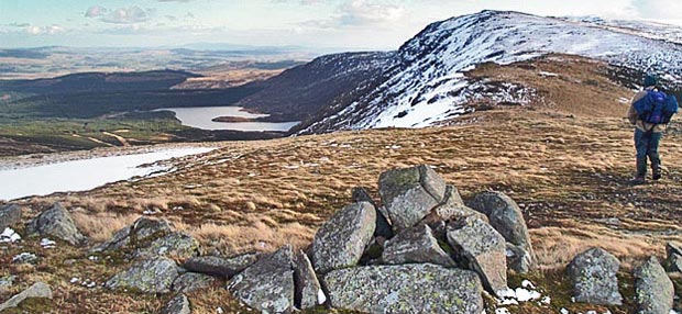 Approaching Millfire with Loch Dungeon to the left of it