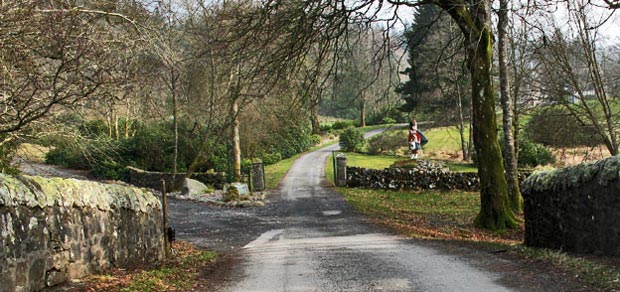 Heading towards the Black Watch highlander near the Polharrow Burn