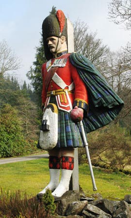 Black Watch highlander - formerly figurehead of a ship of that name