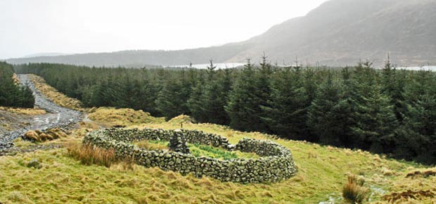 Memorial to Ralph Forlow, 17 year old shepherd lost in a blizzard 27th January 1954 tending his sheep.