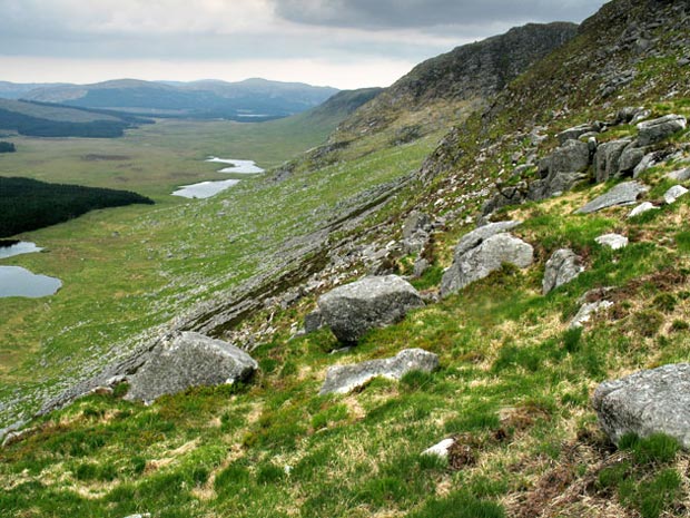 View south along the eastern face of the Dungeon Hills