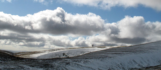 View towards Lowther Hill from Riccart Law Rig