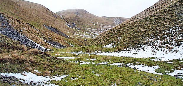 Looking up into the valley between Wether Hill and Steygail