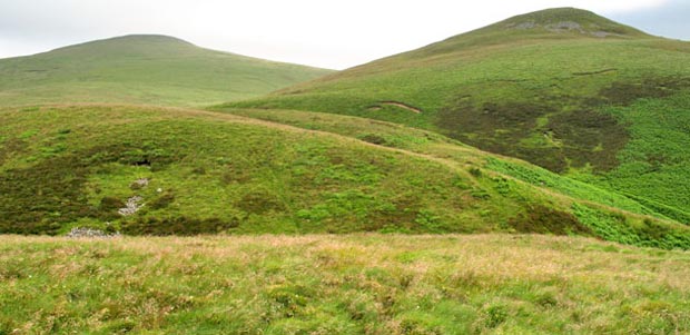 View approaching Wee Queensberry