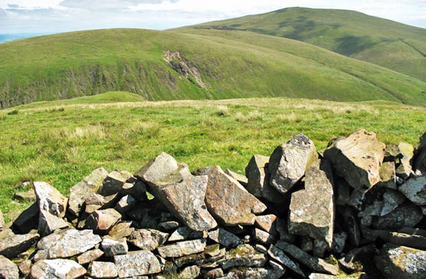 View from the dyke on the summit of Earncraig looking back to Queensberry