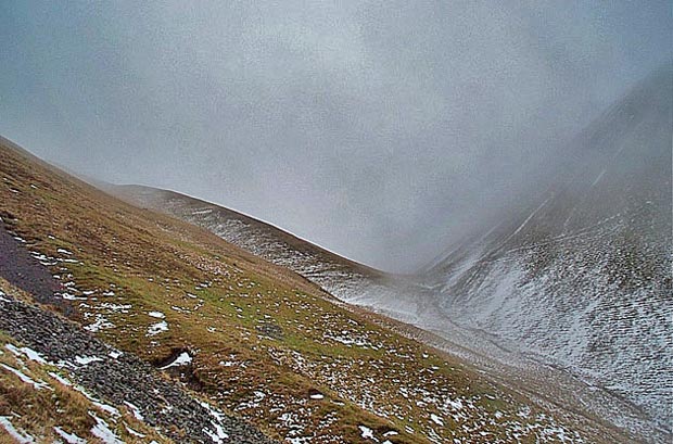 View looking down into the Enterkin Pass while coming off Lowther Hill