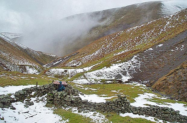 Near the bottom of the Enterkin Pass with Steygail emerging from the mist