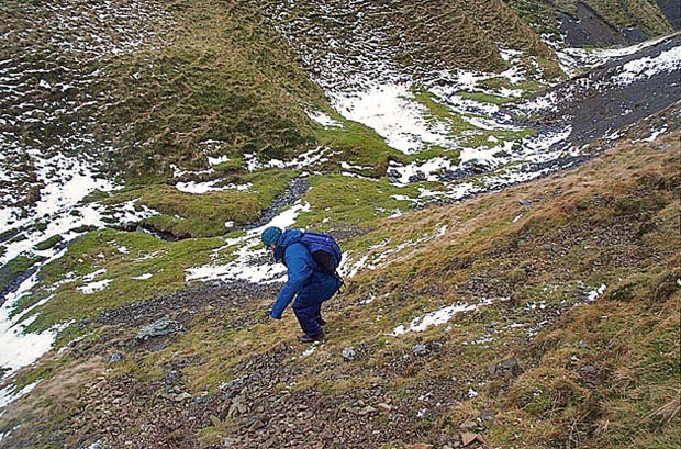 Descending into the valley between Wether Hill and Steygail