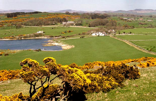 View from the cairn on Barn Heugh back to Kirkandrews