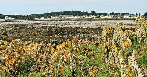 View back to Garlieston from the north end of Garlieston Bay