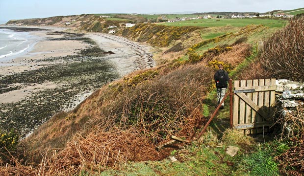 View westward along coastal path that takes you to Monreith from the Gavin Maxwell memorial.