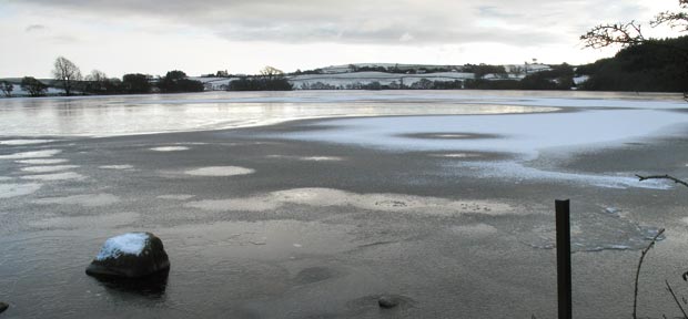 View across Loch Kindar looking south