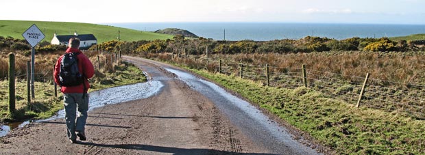 Heading down the single track road towards Killantringan Lighthouse