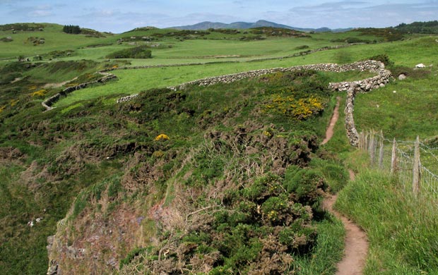 View towards Barcloy Hill from near Gutcher's Isle.