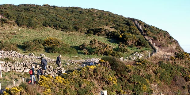 Looking back at Barcloy Hill from near Castle Point.