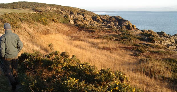 Heading eastwards towards the monument to Captain Samuel Wilson