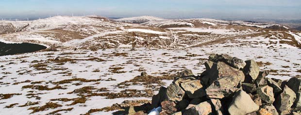 Looking north east from the cairn on Beninner.